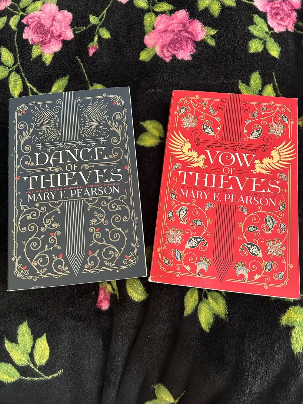 Dance of Thieves & Vow of Thieves Paperback Set by Mary E. Pearson - Black & Red